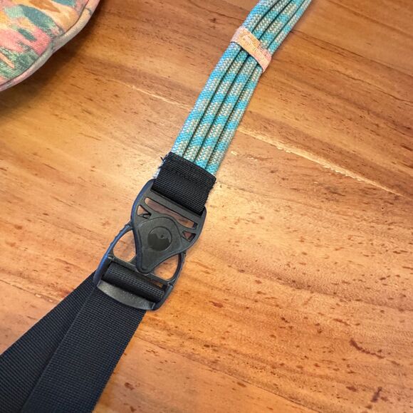 Kavu Cotton Canvas The Rope Bag Beach Tie Dye Multicolor Sling Purse Adjustable - Picture 9 of 10